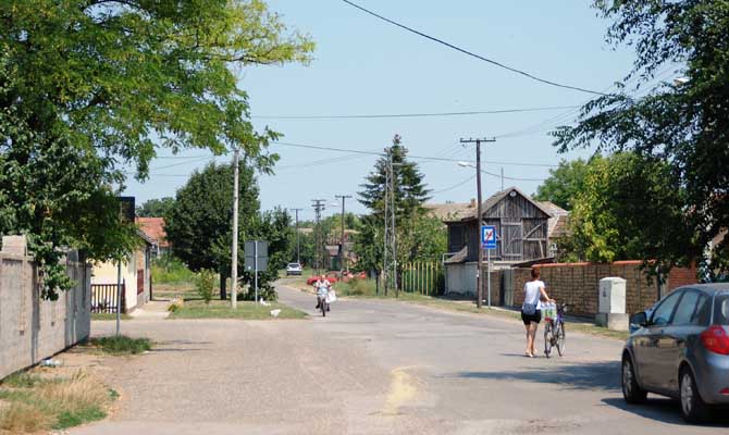 Szenttamási utcarészlet